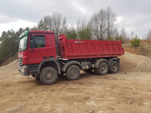 juodzemis, zvyras, augalini sluoksnis, zeme, smelis  37060625738 Vilniuje Bobcat nuoma